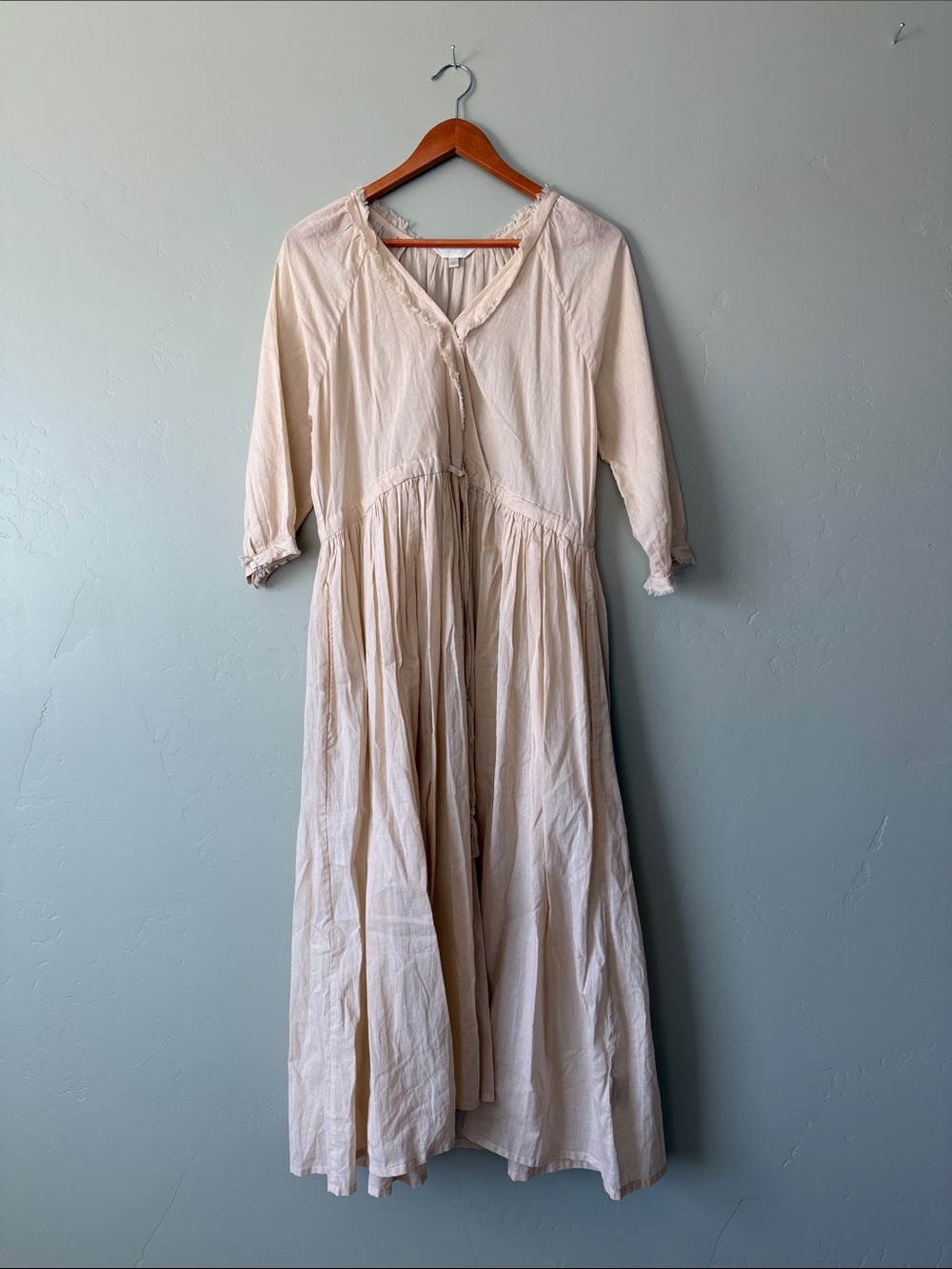 Vintage-Inspired Cream Maxi Dress with Long Sleeves